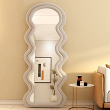 Load image into Gallery viewer, Wavy mirror
