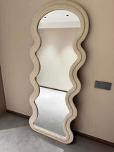 Load image into Gallery viewer, Wavy mirror
