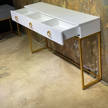 Load image into Gallery viewer, 3 drawer with a ring handle vanity table
