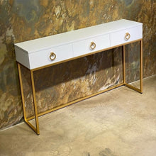 Load image into Gallery viewer, 3 drawer with a ring handle vanity table
